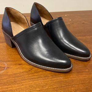 Madewell The Brady Lowcut Bootie
K4973 leather